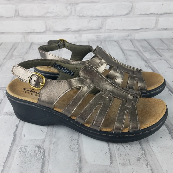 clarks bronze sandals